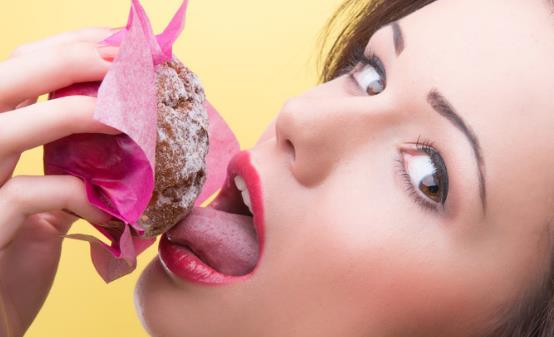 嘴巴里時(shí)苦時(shí)甜有異味 中藥來消除口味異常