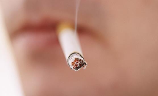 嘴巴里時(shí)苦時(shí)甜有異味 中藥來消除口味異常