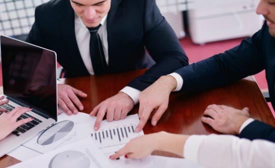 職場中這五類人不宜深交 找到值得深交的同事不再孤軍奮戰