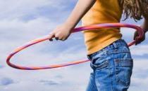 ?最適合老年人的健身運(yùn)動 空轉(zhuǎn)呼啦圈健腰椎