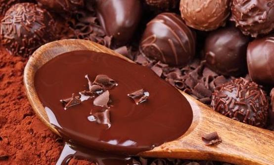 周歲內寶寶碰不得的8類家常食物 家長莫踩雷