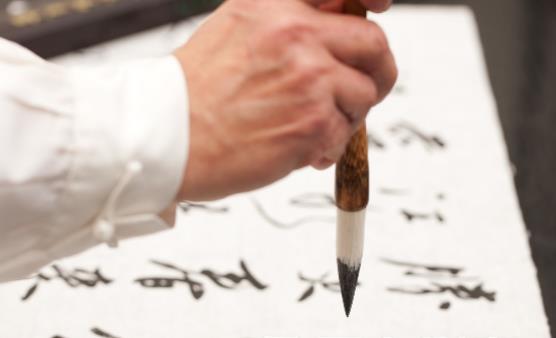 毛筆分叉的簡單處理辦法 怎樣預(yù)防毛筆分叉