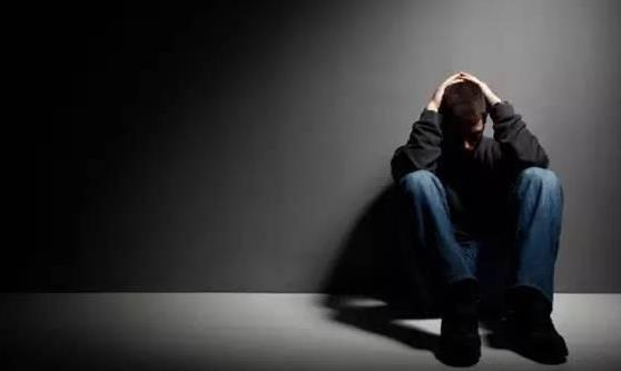 宅在家里出現社交恐懼癥 社交恐懼癥的自我療法