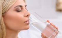 中醫告訴你妙用冷水也能保健 三種藥物需用冷水送服