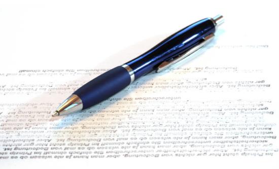 如何才能使圓珠筆寫(xiě)起來(lái)更流暢 衣服上的圓珠筆油怎么洗