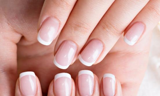 指甲保養也是一門學問 如何處理指甲表面不光滑的情況