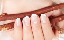 指甲保養(yǎng)也是一門學(xué)問(wèn) 如何處理指甲表面不光滑的情況