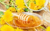 蜂蜜水鎮(zhèn)靜安神幫助睡眠 蜂蜜的美味吃法