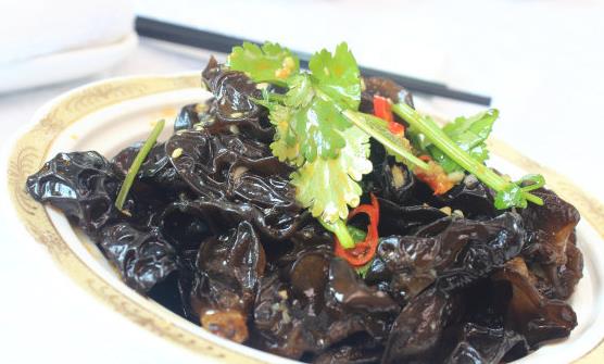 口腔潰瘍皮膚起小疙瘩 推薦四個有效的排毒食物