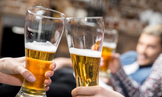喝啤酒有的七大益處 夏季喝啤酒的諸多禁忌
