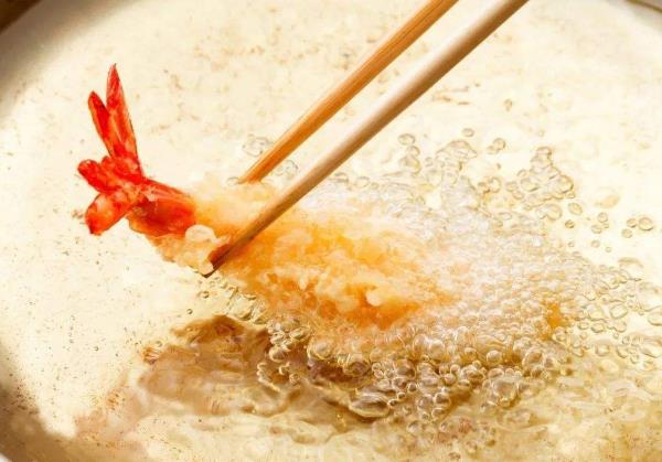 夏季養(yǎng)胃,要少吃這9種食物 ,多吃蘋果、香蕉等6種水果