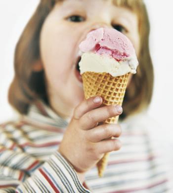 夏季吃冷飲容易導(dǎo)致什么病？千萬(wàn)不能喝冷飲的7類(lèi)人